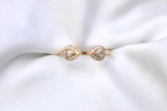 Open Design Pear Shape Natural Diamond Ring 18K