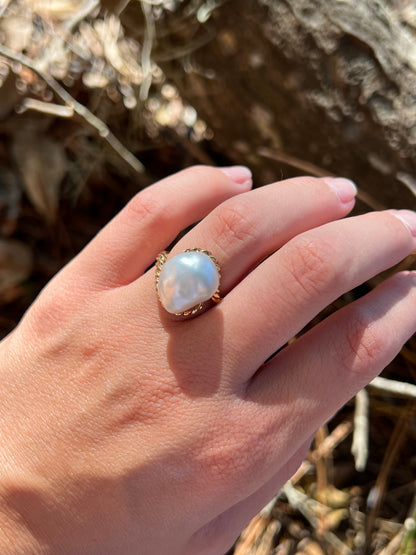 18K Yellow Gold Baroque Pearl Ring