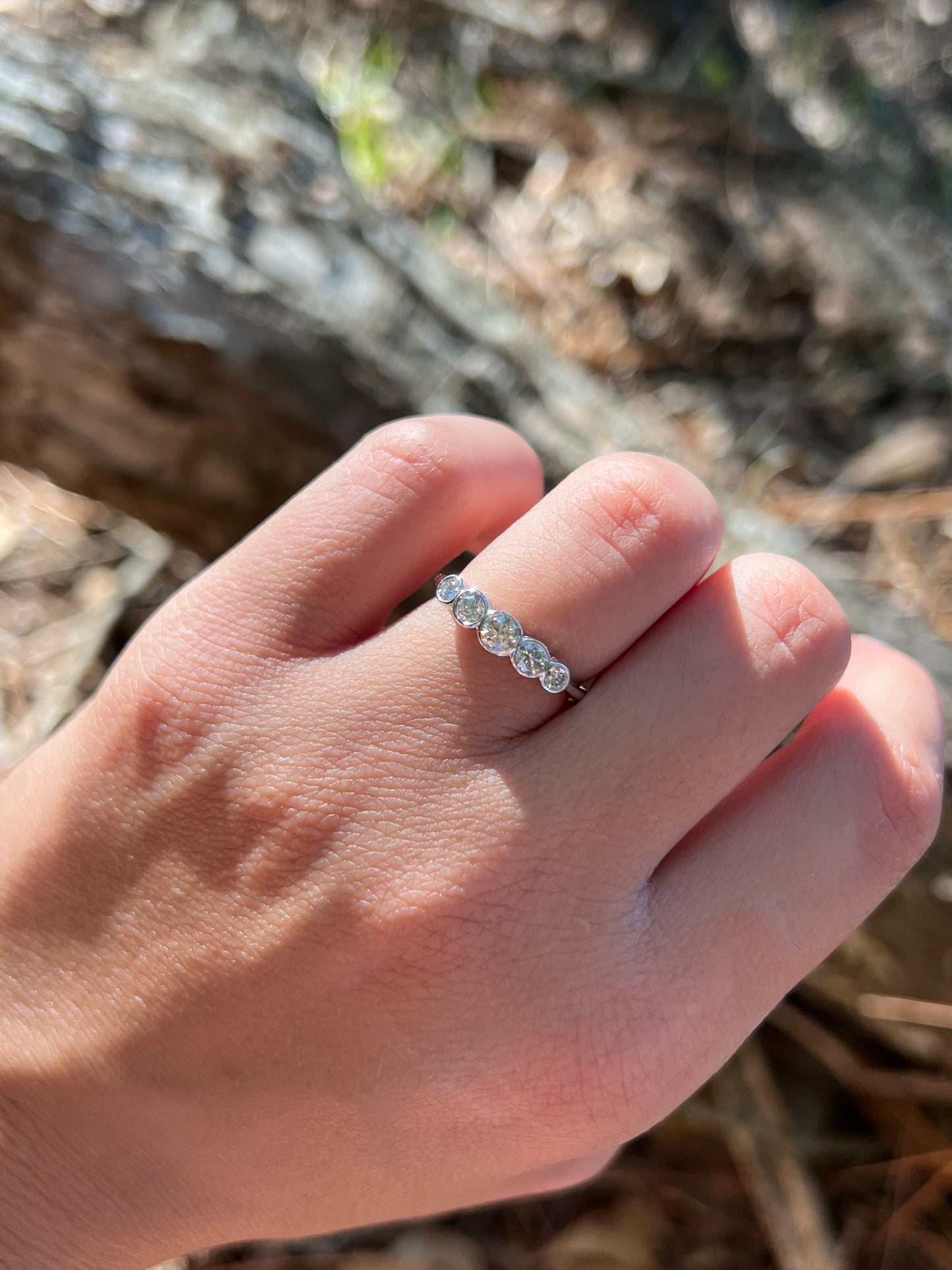 18K White Gold 5 Stone Ring